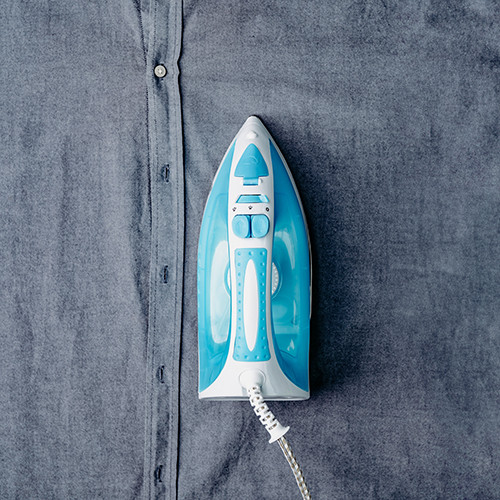 Żelazko parowe 2200 W ze stalową stopą Mesko 5023