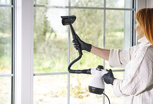 Czyścik parowy z 10 akcesoriami 3.5 bar 1500W Camry 7021