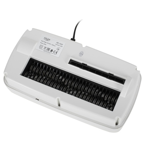 Niszczarka do dokumentów P-4 na 6 kartek z podajnikiem na CD Adler 1037