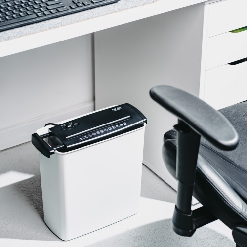 Niszczarka do dokumentów na kosz - 5 kartek P-1 Adler 1040