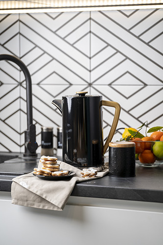 Czajnik elektryczny 1,7L stalowy czarny automatyczne wyłączanie Adler 1347