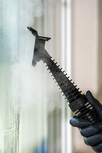 Czyścik parowy z 10 akcesoriami 3.5 bar 1500W Camry 7021