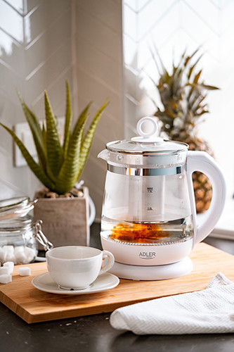 Szklany czajnik elektryczny z zaparzaczem i regulacją temperatury Adler 1299