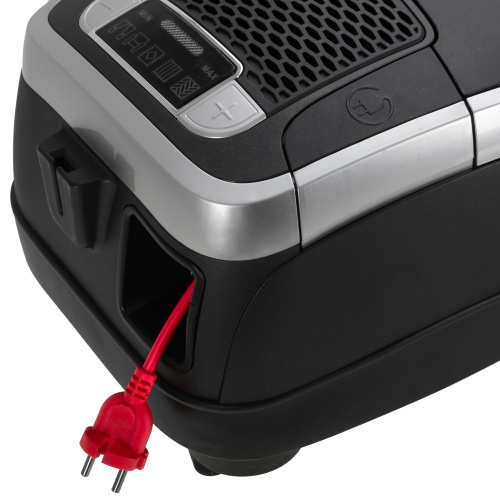 Odkurzacz workowy 3,5L z cyfrowym sterowaniem i 5 programami Adler 7069