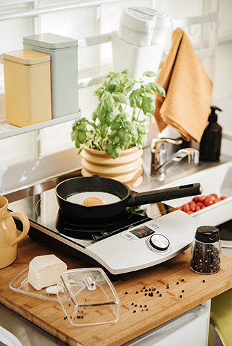 Kuchenka indukcyjna jednopalnikowa z wyświetlaczem LCD Camry 6515