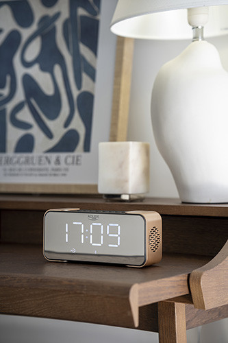 Radiobudzik z Bluetooth FM AUX USB i podświetlanym wyświetlaczem Adler 1190