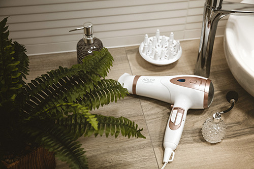 Suszarka do włosów 2200W jonizacja dyfuzor biała Adler 2248
