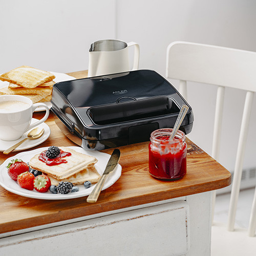 Opiekacz do kanapek z nieprzywierającą powłoką i kształtem muszli Adler 3079