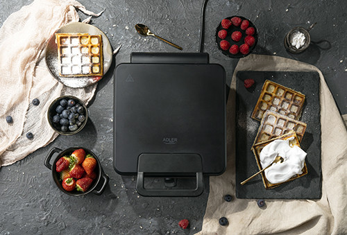 Gofrownica 1800W z regulacją temperatury Adler 3049