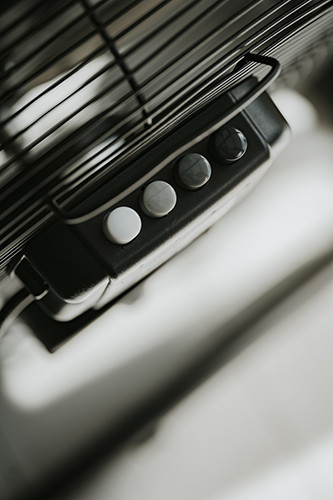 Cyrkulator podłogowy 45 cm 3 prędkości cichy 116 m3/min Adler 7334