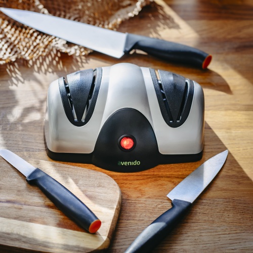 Elektryczna ostrzałka do noży z 2-stopniowym ostrzeniem AV 4529