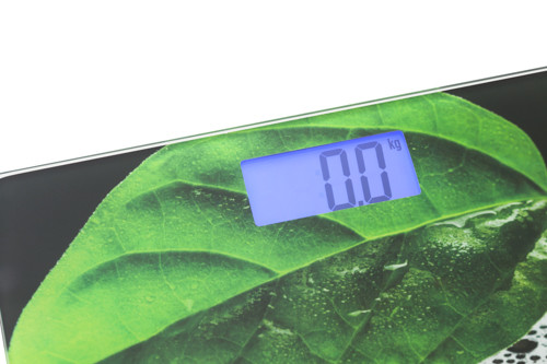 Waga łazienkowa szklana z wyświetlaczem LCD 150 kg Mesko 8149