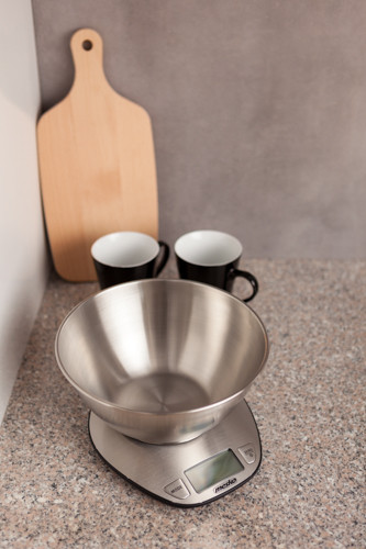 Waga kuchenna elektroniczna 5kg z misą 2l i pomiarem ml Mesko Mesko 3152