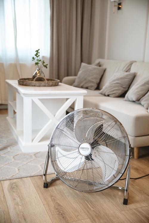 Wentylator stojący 45cm 3 prędkości regulacja kąta Camry 7306