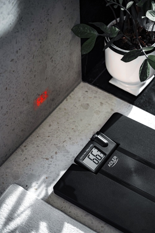 Waga łazienkowa z projektorem i wyświetlaczem LCD Adler 8182