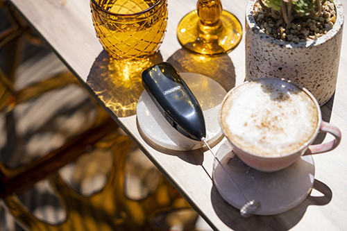 Spieniacz do mleka na baterie ze stali nierdzewnej Mesko 4502